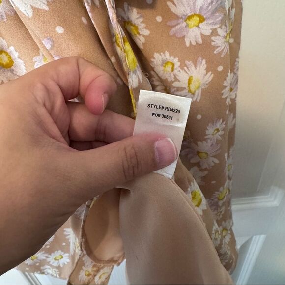 Lulus Castana Nude Floral Print Button-Up Dress Size XL Summer Dainty Mini - Picture 11 of 11